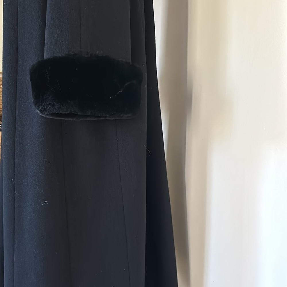 Rare Vintage Fur Collared Wool Winter Trenchcoat - Picture 6 of 9